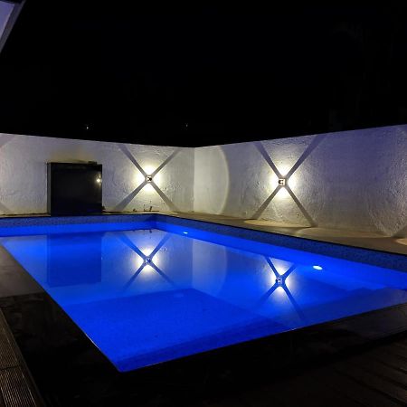 Vila The Aura Lonavala Exteriér fotografie